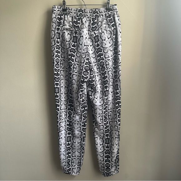 Express Snakeskin Print Pants Size Small - Picture 2 of 7